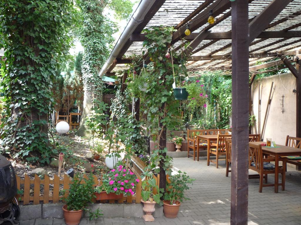 Gasthof & Pension Hause Halle  Luaran gambar